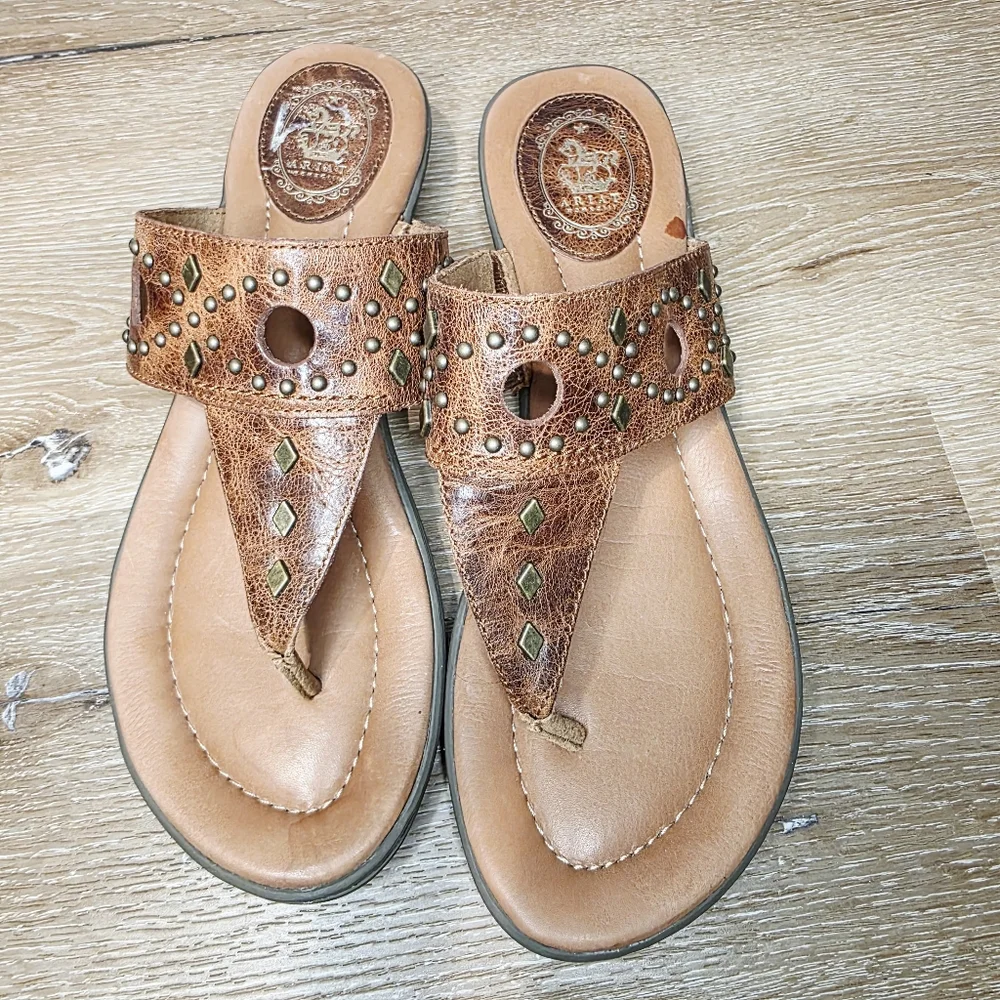 Ariat Tan Leather Sandals with Stud Accents - Picture 1 of 7